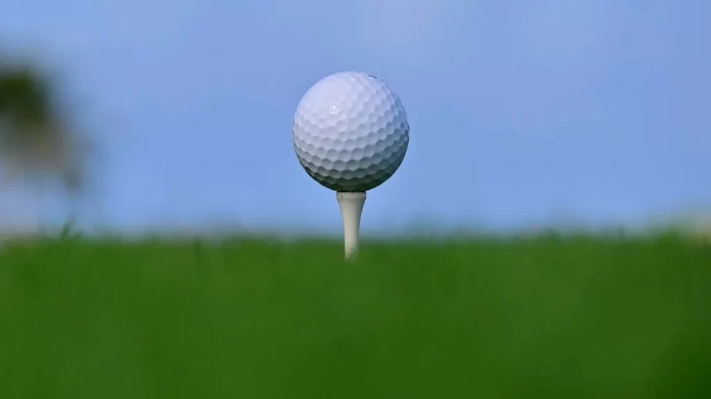 Why Polyurethane Golf Balls are the Best Choice on the Golf Course Illustration 1